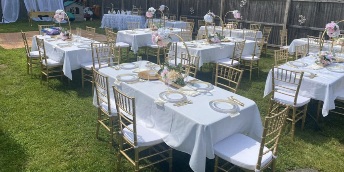 Wood vs. Resin Chiavari Chairs: Which is right for my business?